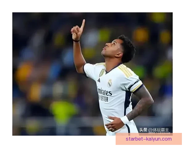 西甲赛季中，皇马逆转表现稳健，状态回暖备受关注。